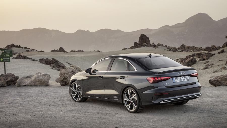  Audi A3 Sedan 35 TFSI 2020 года  (WW) (фото 23 из 50)